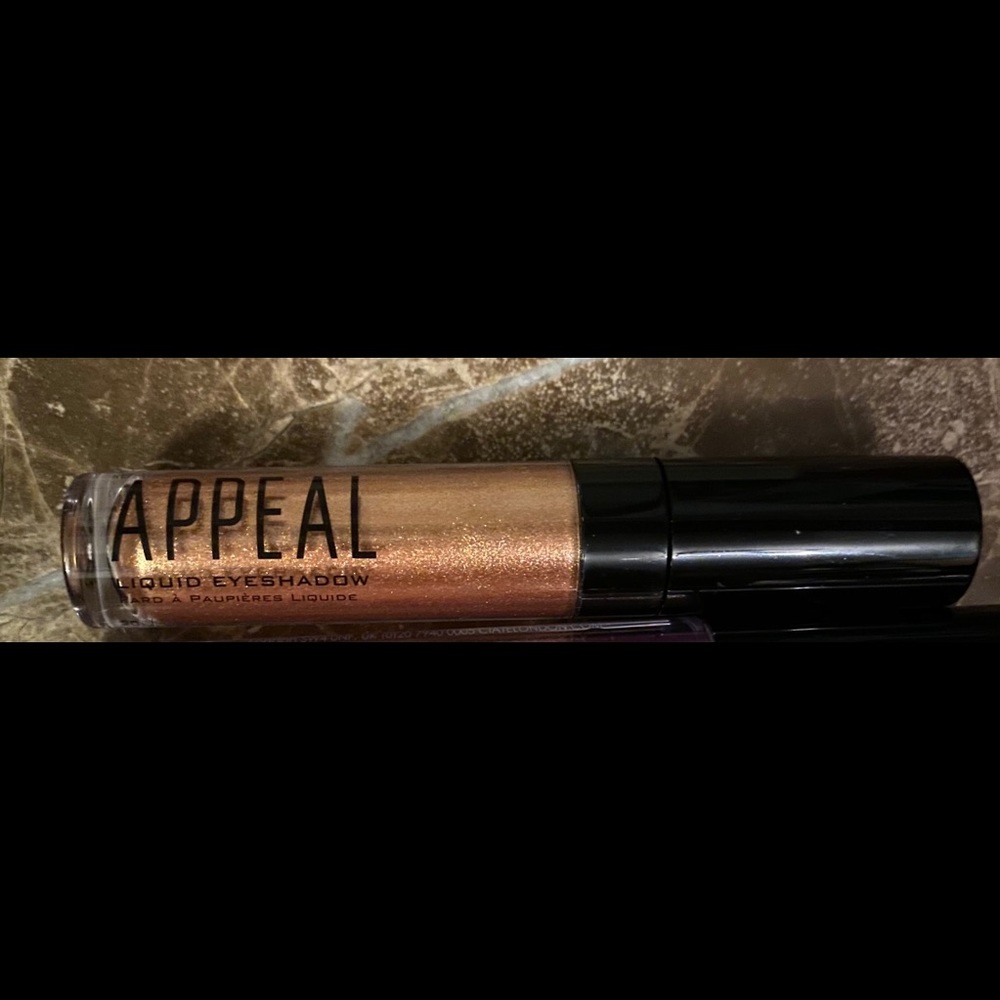Appeal liquid eyeshadow
